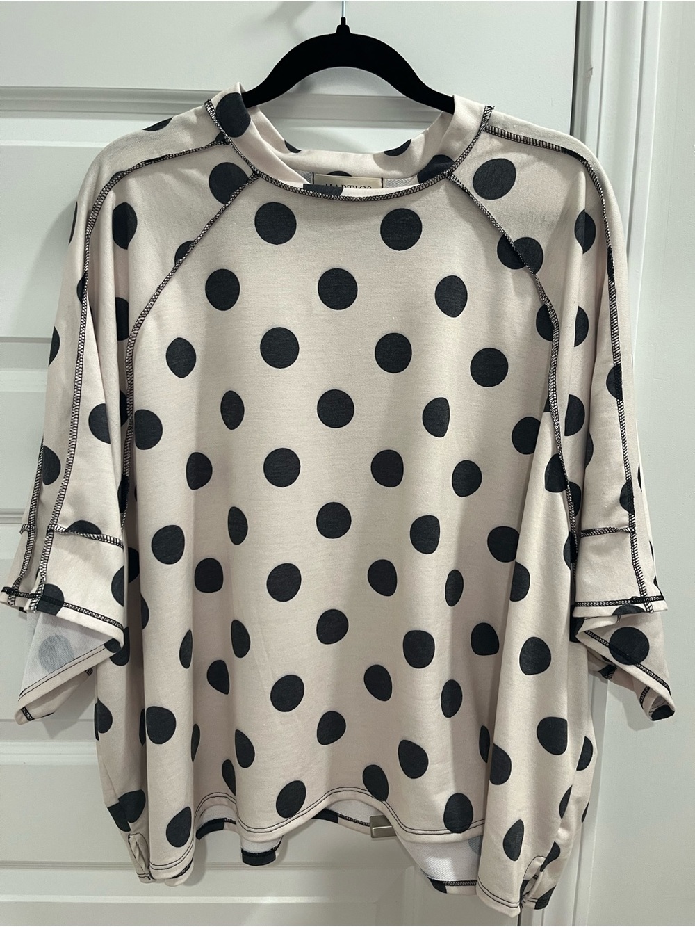 Oversized Polka Dot Women's Sweatshirt - Cream and Black